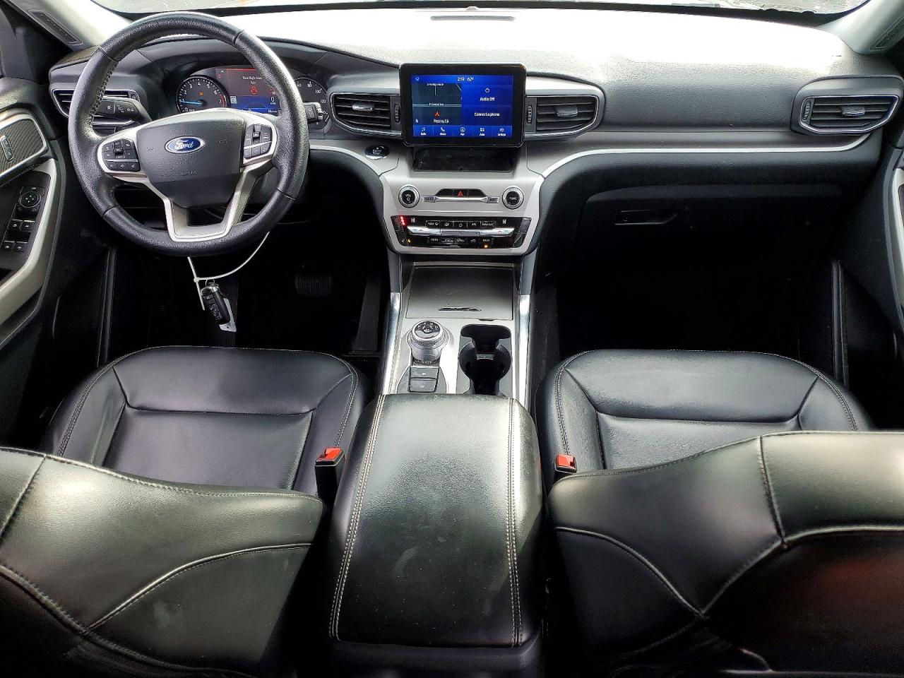 2021 FORD EXPLORER XLT photo 8
