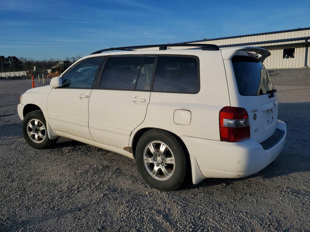 2004 TOYOTA HIGHLANDER BASE photo 2