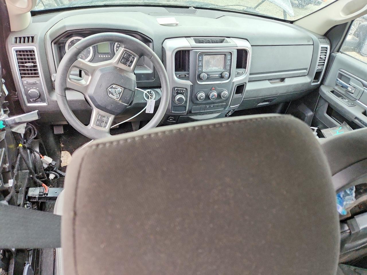 2022 RAM 1500 CLASSIC SLT photo 15
