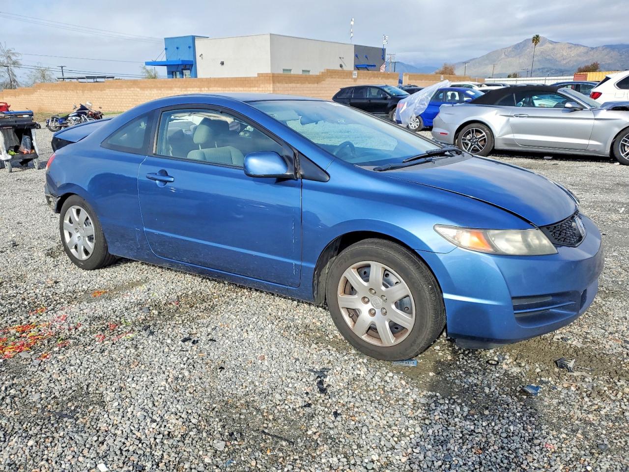 2010 HONDA CIVIC LX photo 4