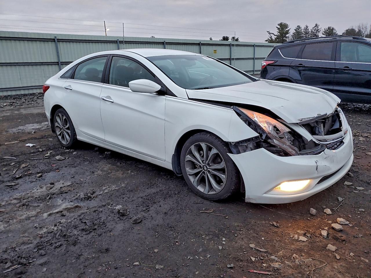 2013 HYUNDAI SONATA SE photo 4