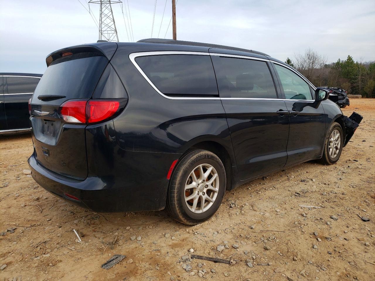 2020 CHRYSLER VOYAGER LXI photo 5