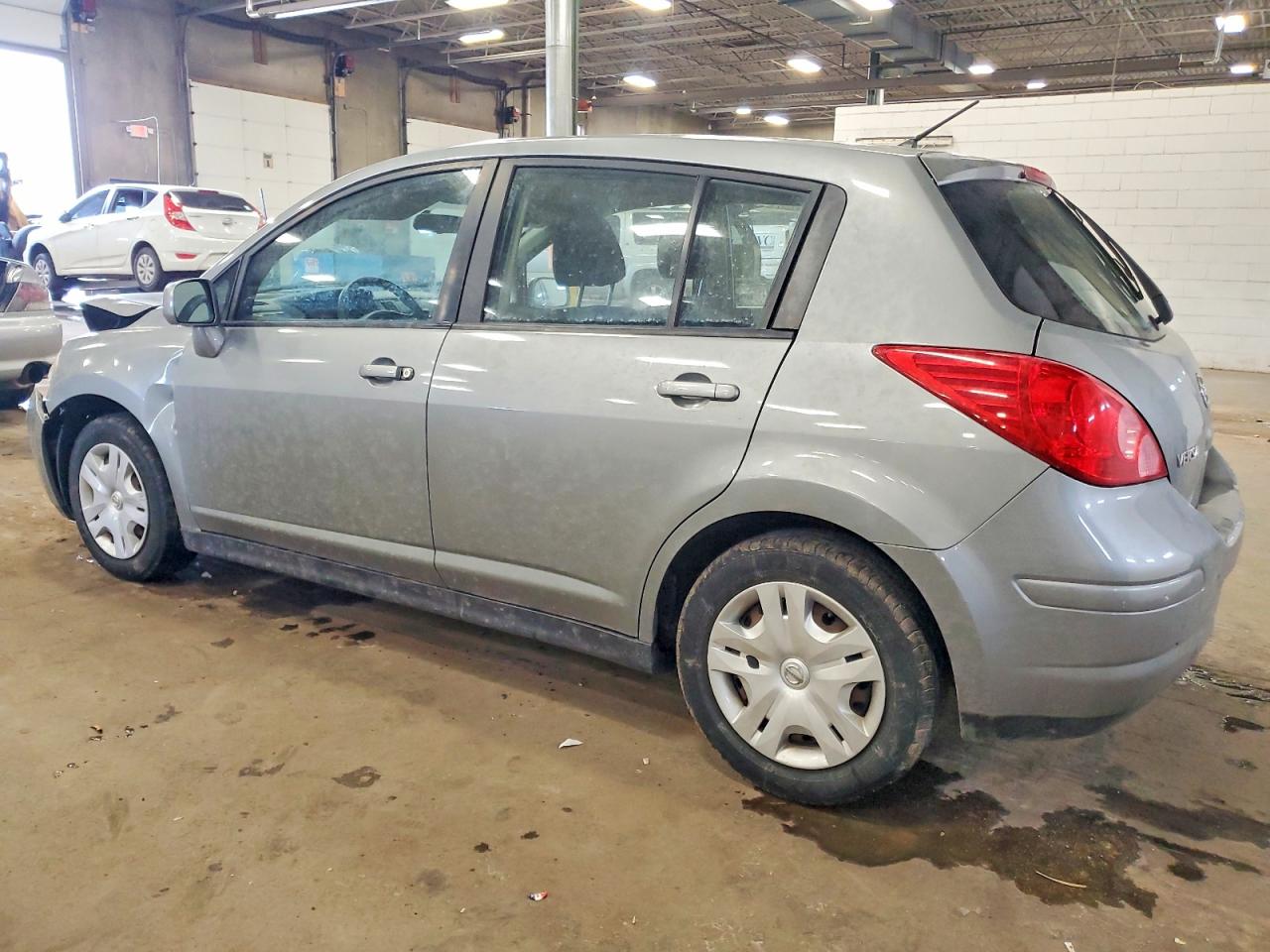 2012 NISSAN VERSA S photo 2