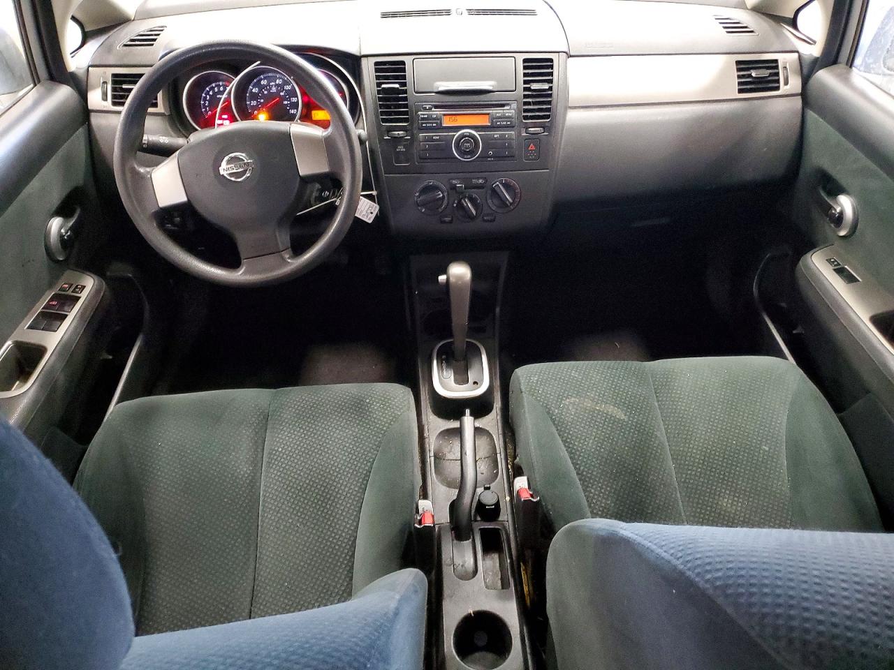2012 NISSAN VERSA S photo 8