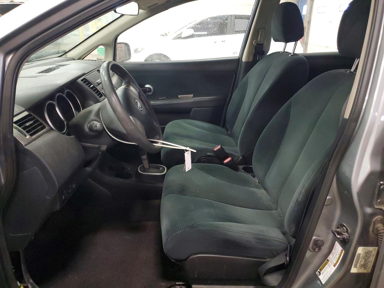 2012 NISSAN VERSA S photo 7