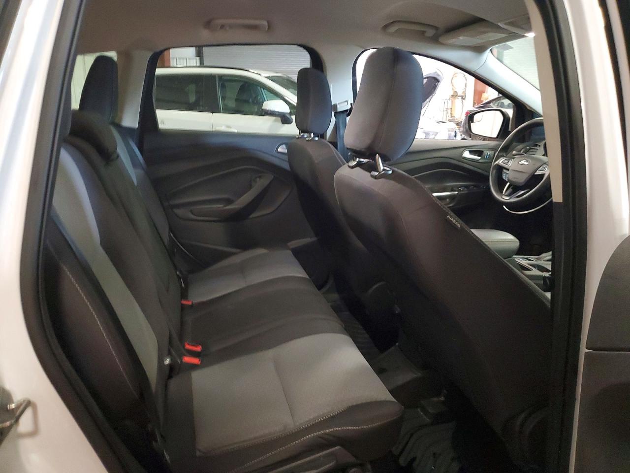 2018 FORD ESCAPE SE photo 11