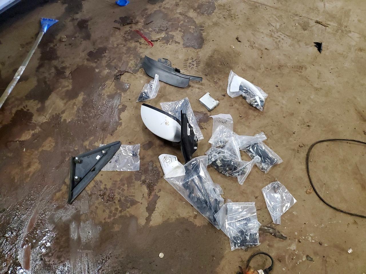 2018 FORD ESCAPE SE photo 13