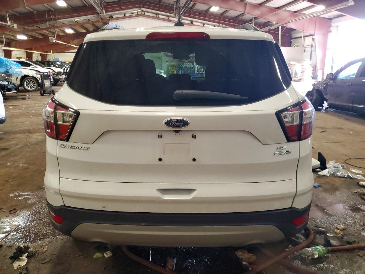 2018 FORD ESCAPE SE photo 6