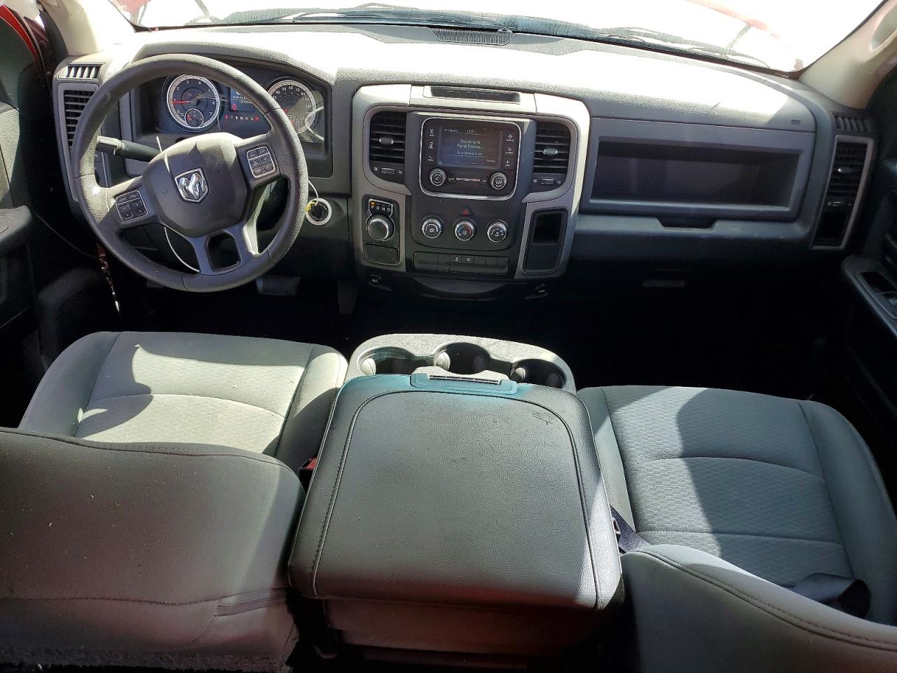 2016 RAM 1500 ST photo 15