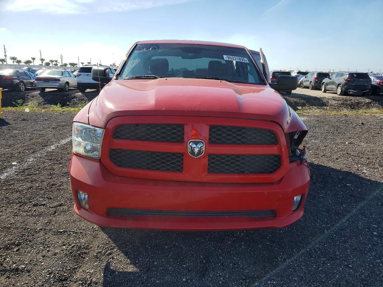 2016 RAM 1500 ST photo 9