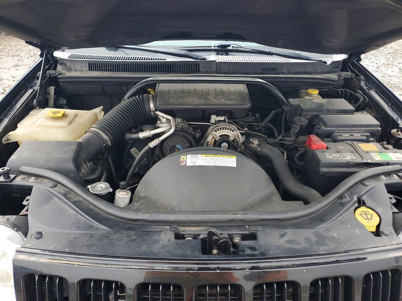 2010 JEEP GRAND CHEROKEE LAREDO photo 11