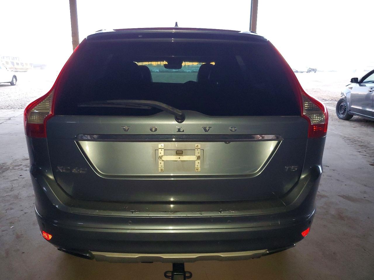 2016 VOLVO XC60 T5 PREMIER photo 6