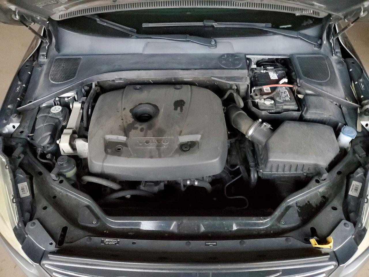 2016 VOLVO XC60 T5 PREMIER photo 11