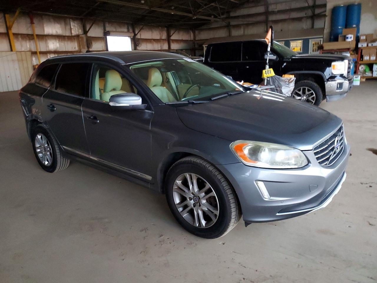 2016 VOLVO XC60 T5 PREMIER photo 4