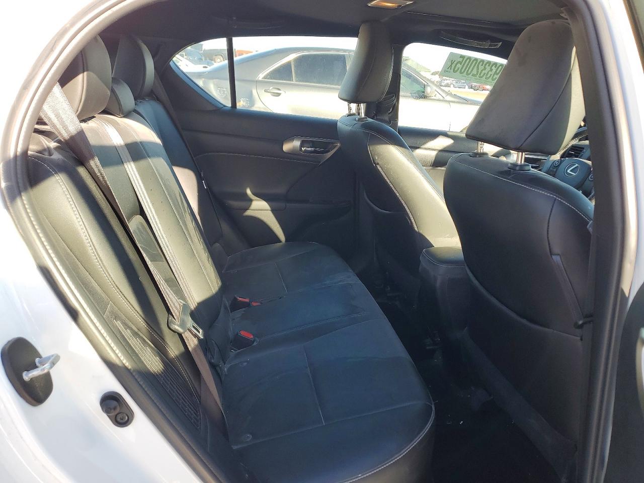 2017 LEXUS CT 200 photo 10