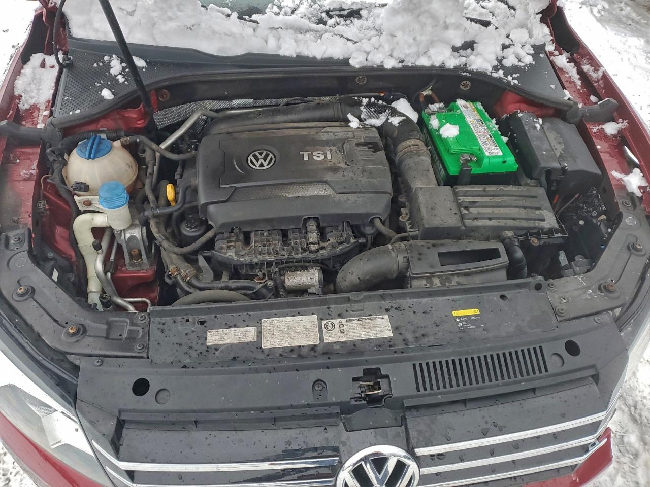 2015 VOLKSWAGEN PASSAT S photo 21