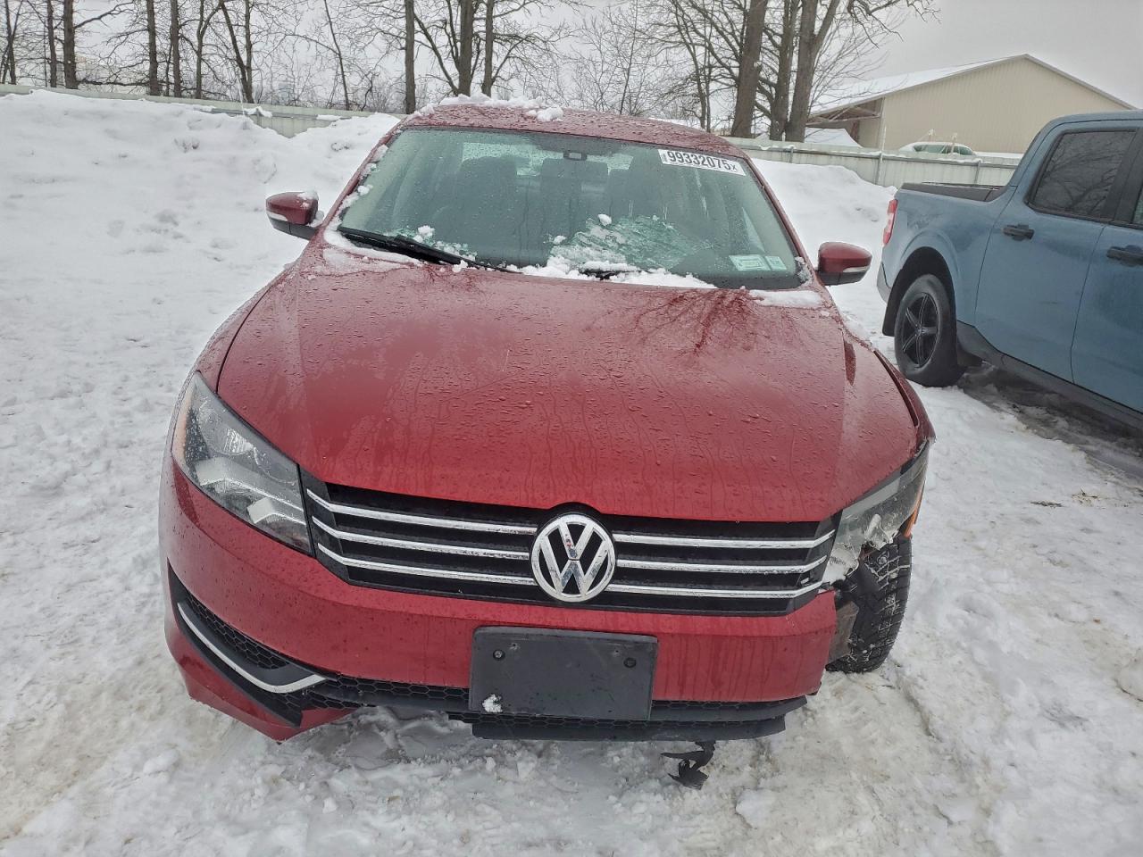 2015 VOLKSWAGEN PASSAT S photo 9