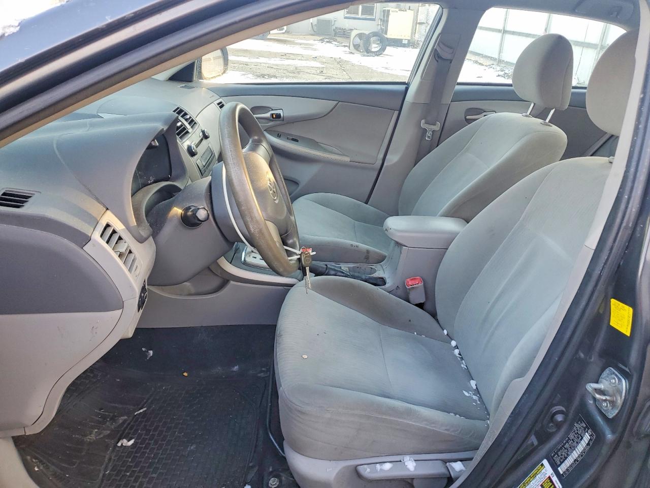 2010 TOYOTA COROLLA BASE photo 13