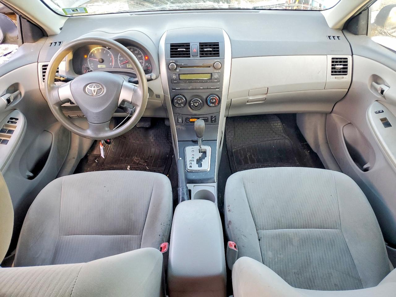 2010 TOYOTA COROLLA BASE photo 15