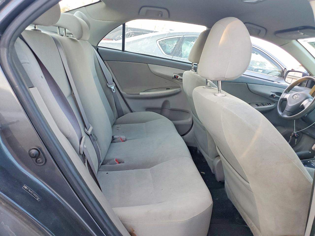 2010 TOYOTA COROLLA BASE photo 19