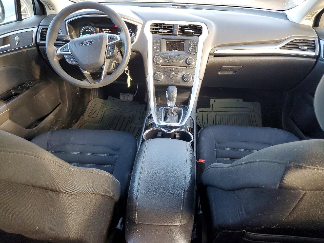 2014 FORD FUSION SE photo 8