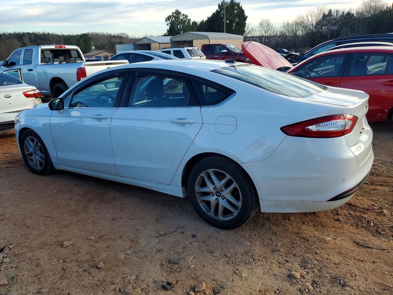 2014 FORD FUSION SE photo 2