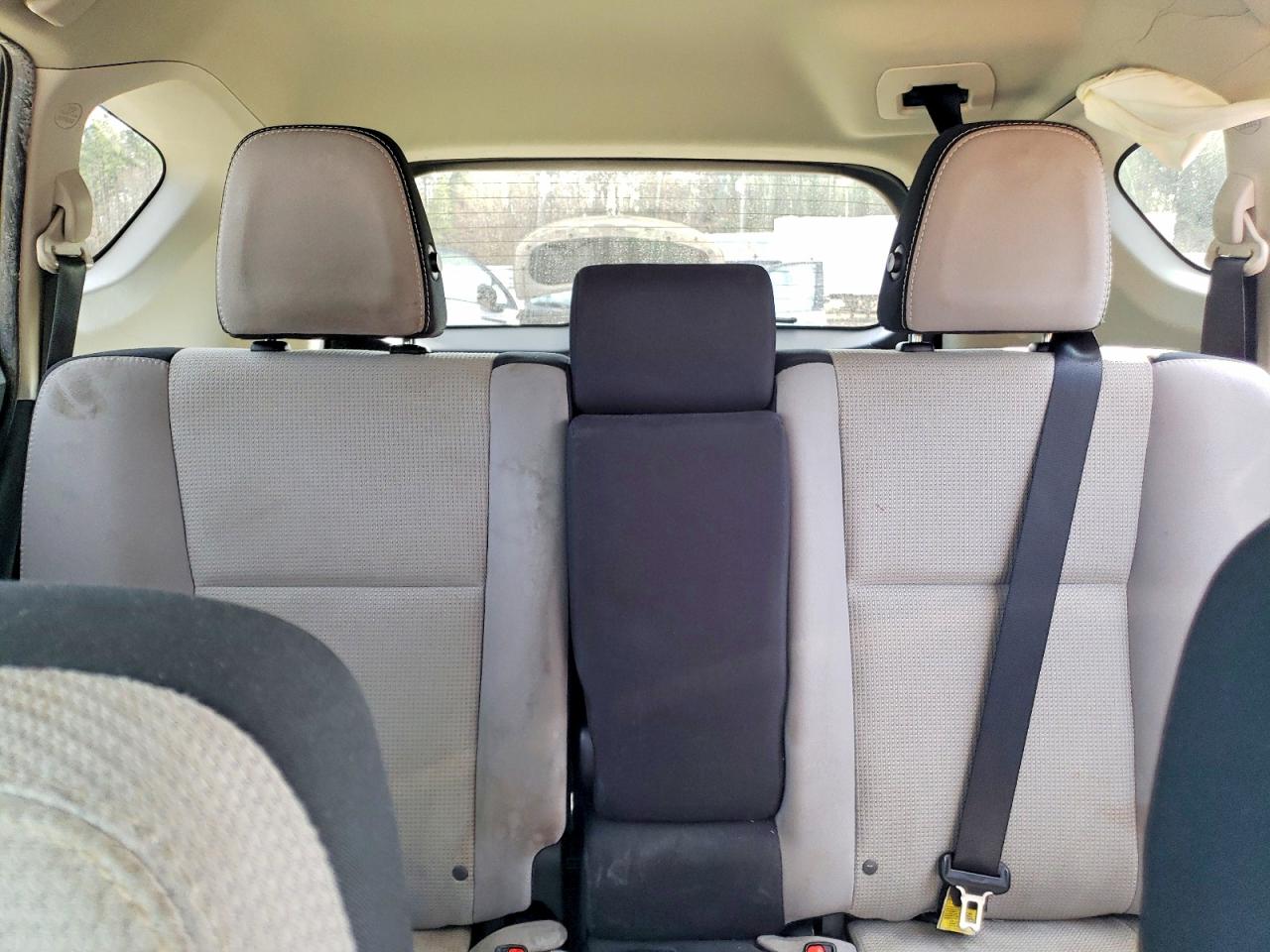 2016 TOYOTA RAV4 XLE photo 10