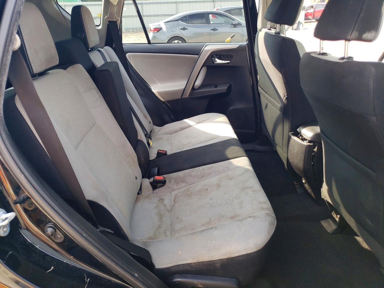 2016 TOYOTA RAV4 XLE photo 11