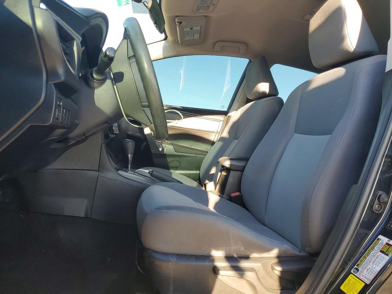 2016 TOYOTA COROLLA L photo 7