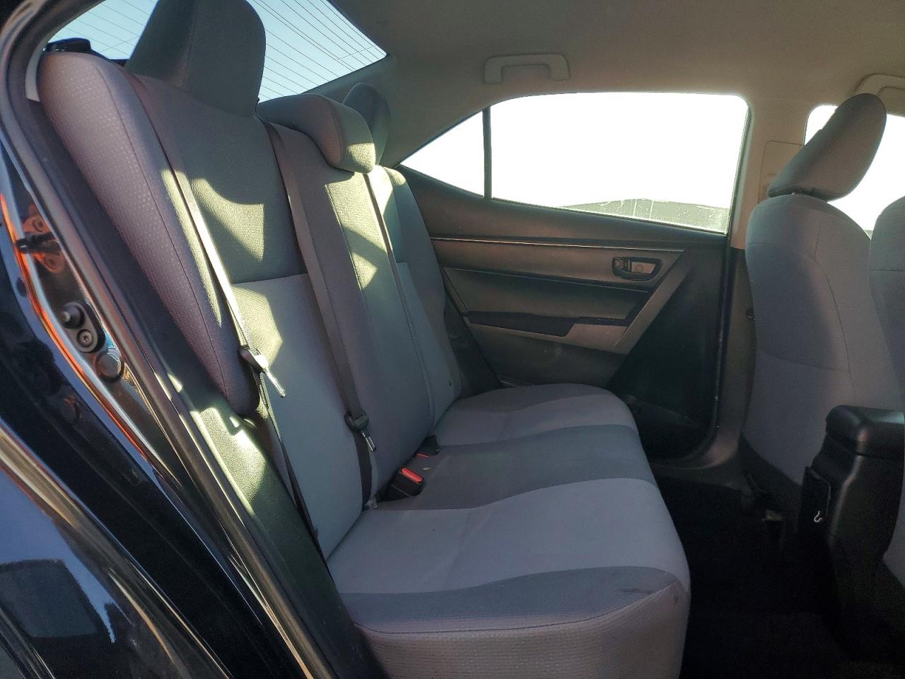 2016 TOYOTA COROLLA L photo 10