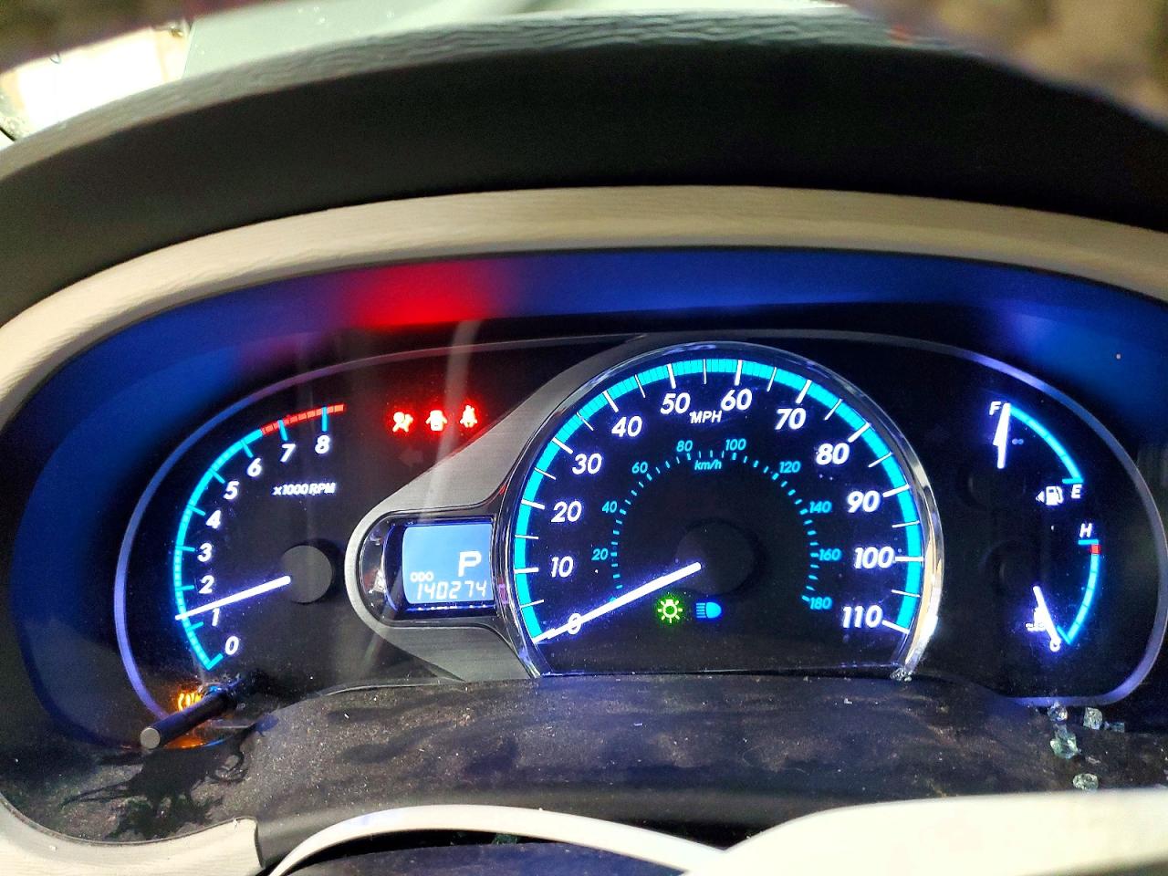 2013 TOYOTA SIENNA XLE photo 9
