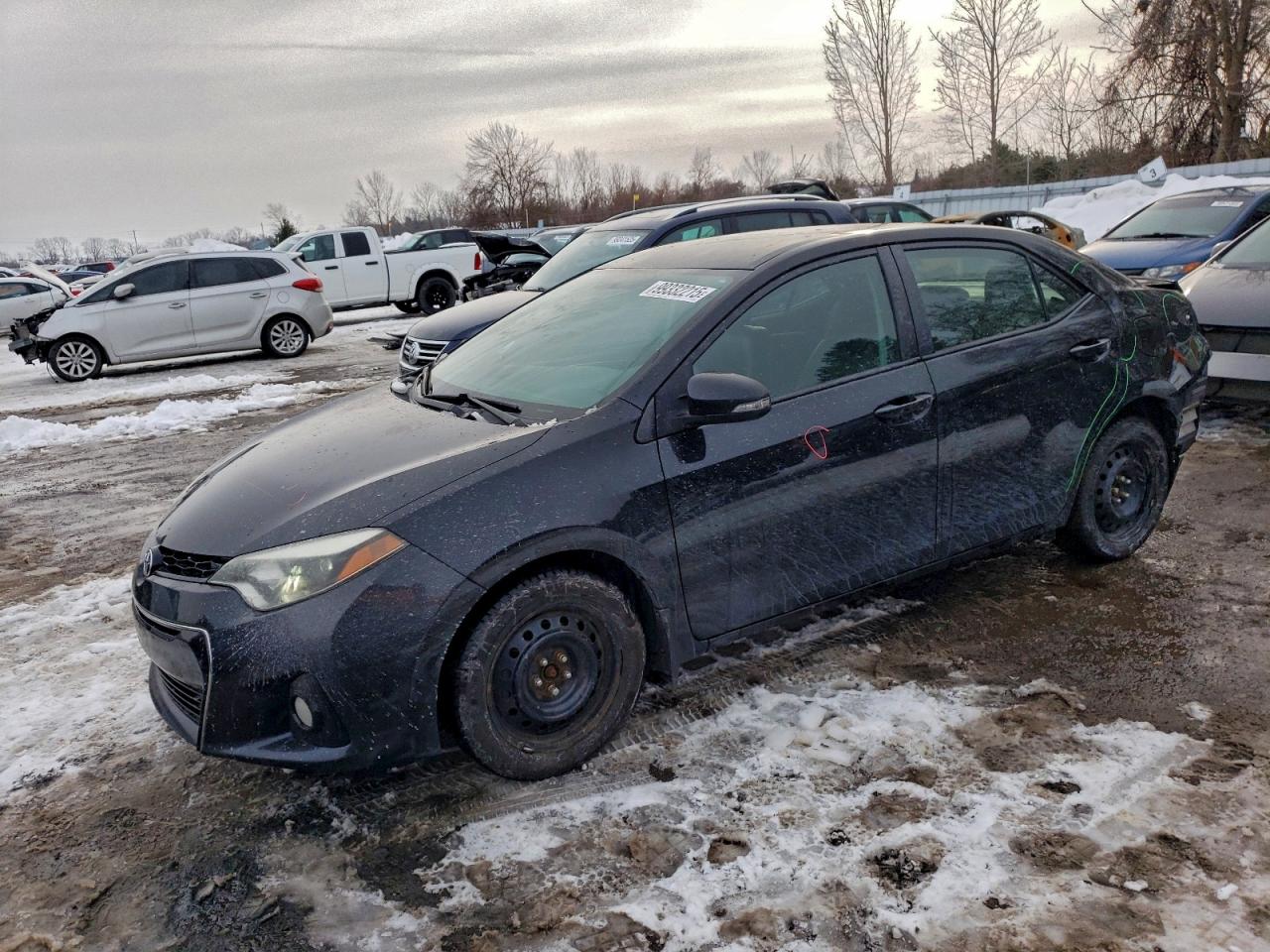 2015 TOYOTA COROLLA