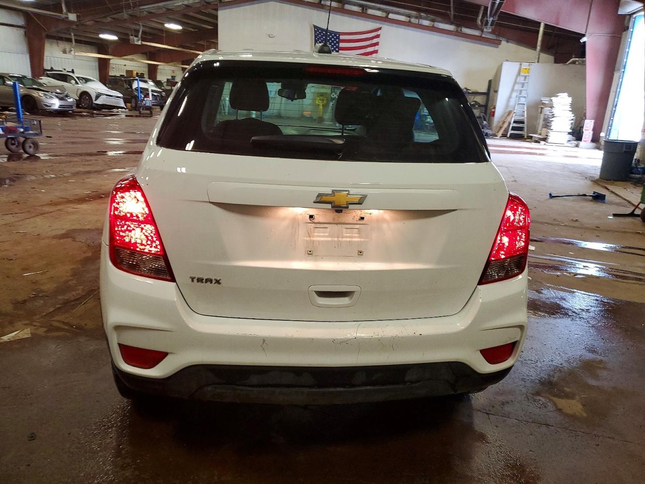 2018 CHEVROLET TRAX LS photo 11
