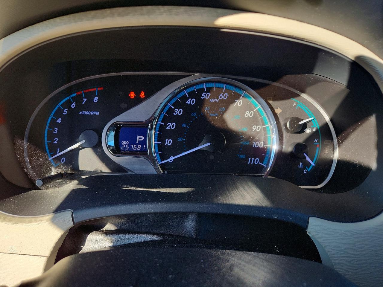 2014 TOYOTA SIENNA XLE photo 9