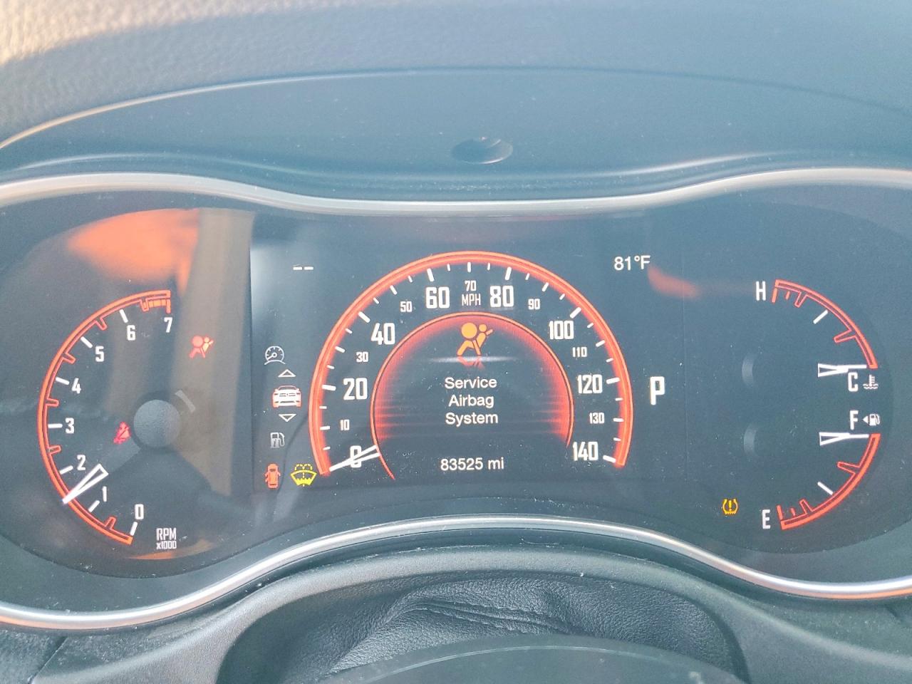 2019 DODGE DURANGO SXT photo 9