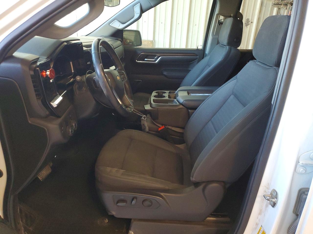 2023 CHEVROLET SILVERADO C1500 LT photo 7