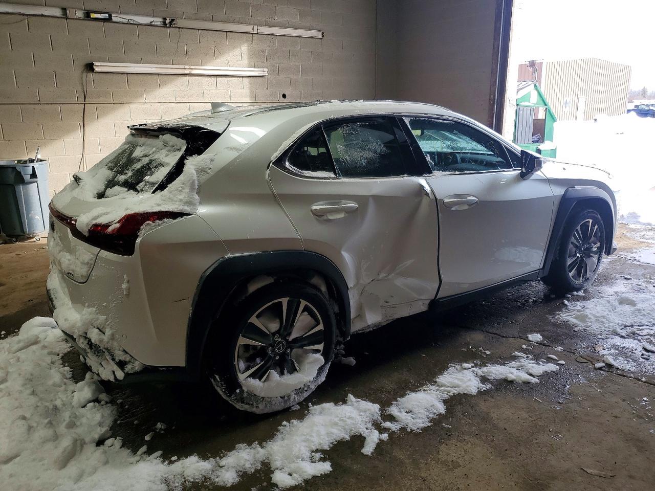 2019 LEXUS UX 200 photo 3