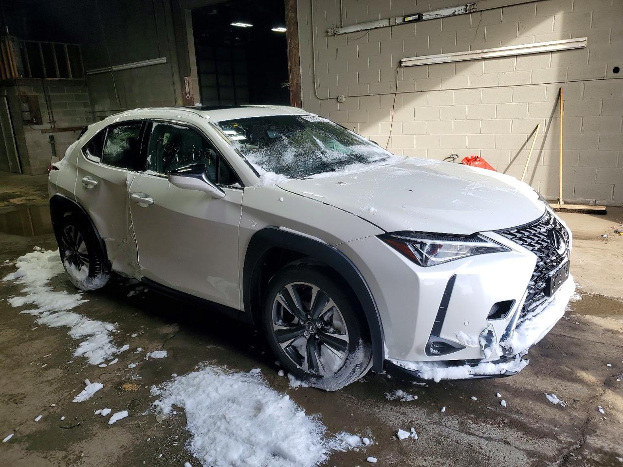 2019 LEXUS UX 200 photo 4