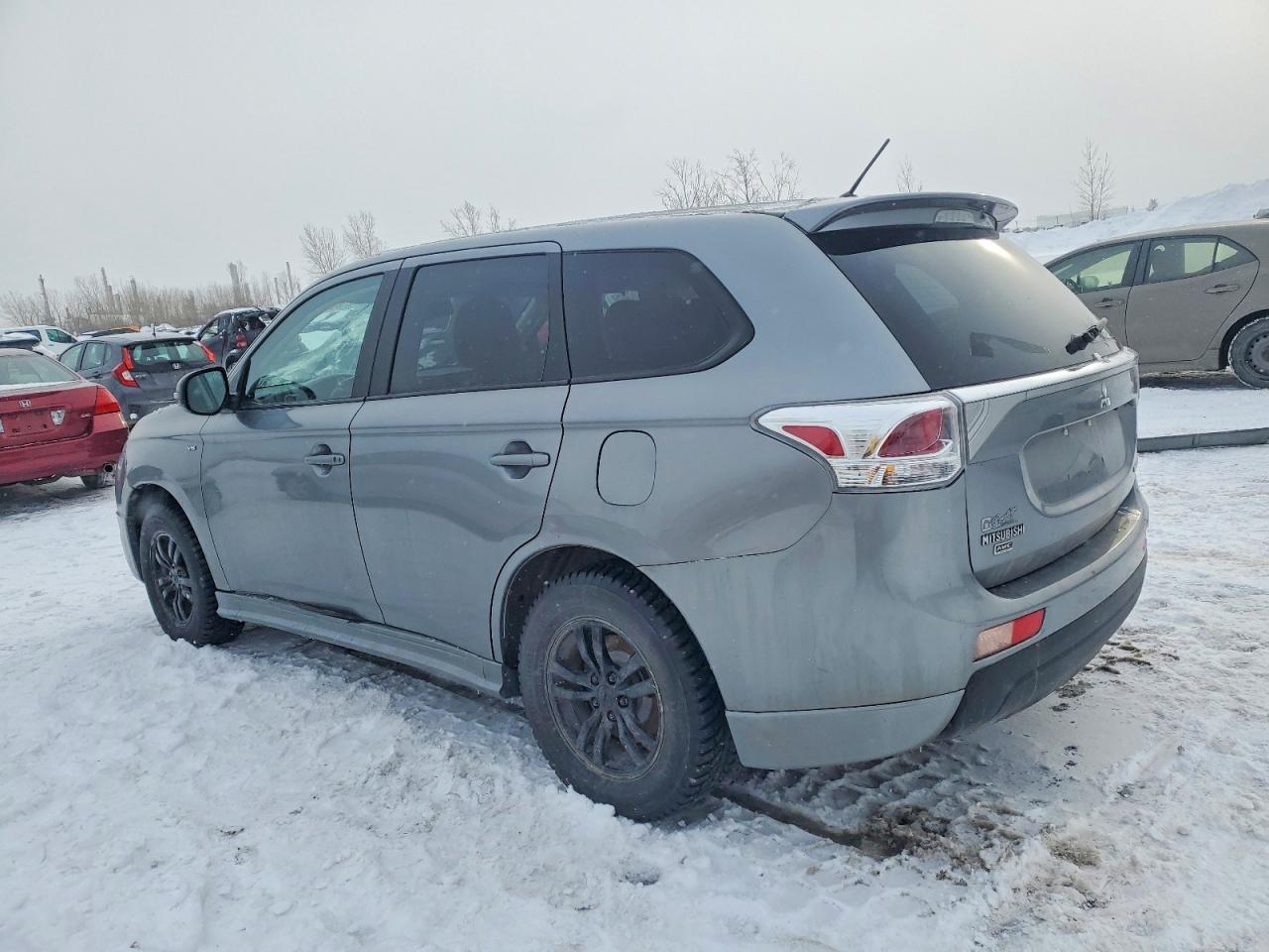 2014 MITSUBISHI OUTLANDER SE photo 3