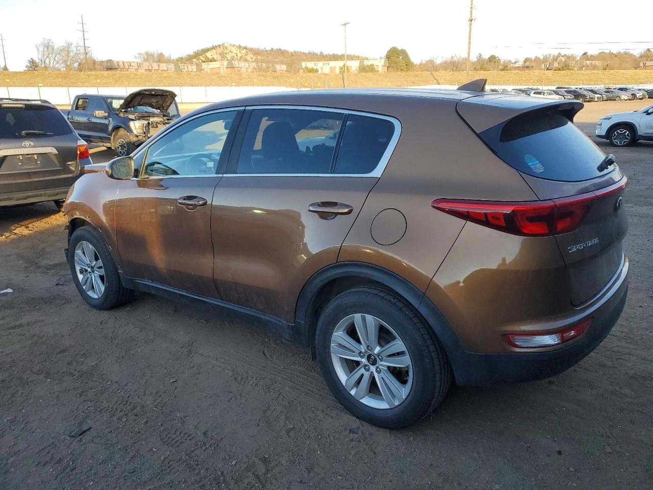 2018 KIA SPORTAGE LX photo 2