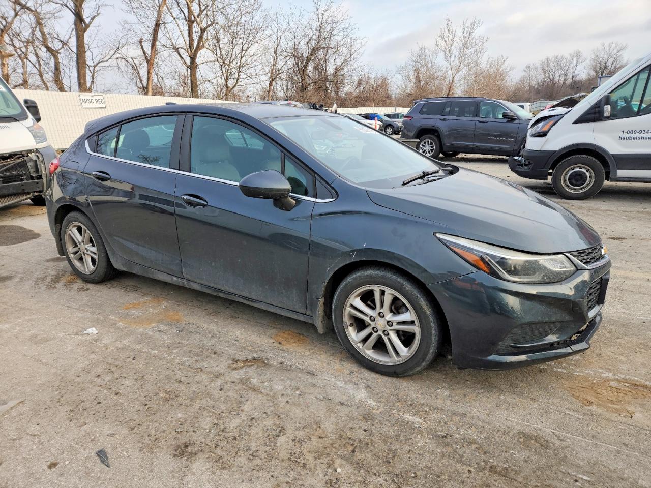 2017 CHEVROLET CRUZE LT photo 4