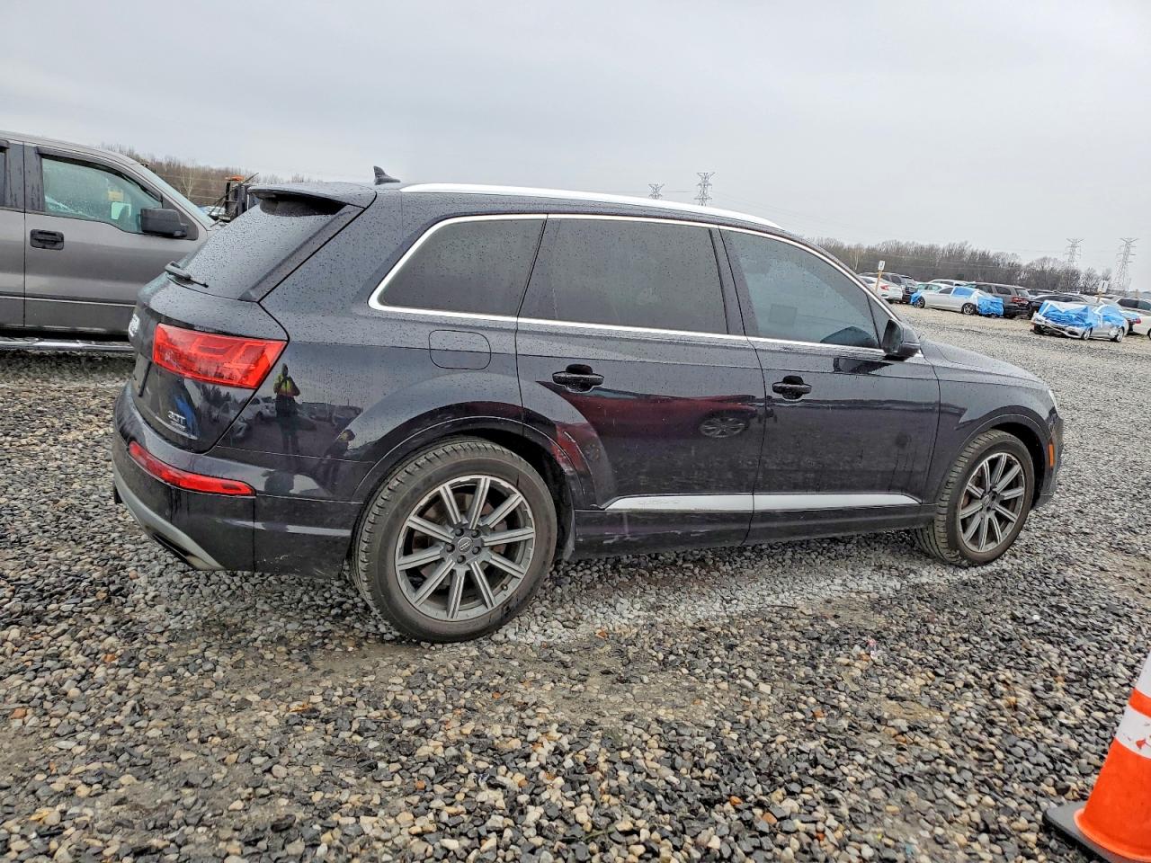 2017 AUDI Q7 photo 3