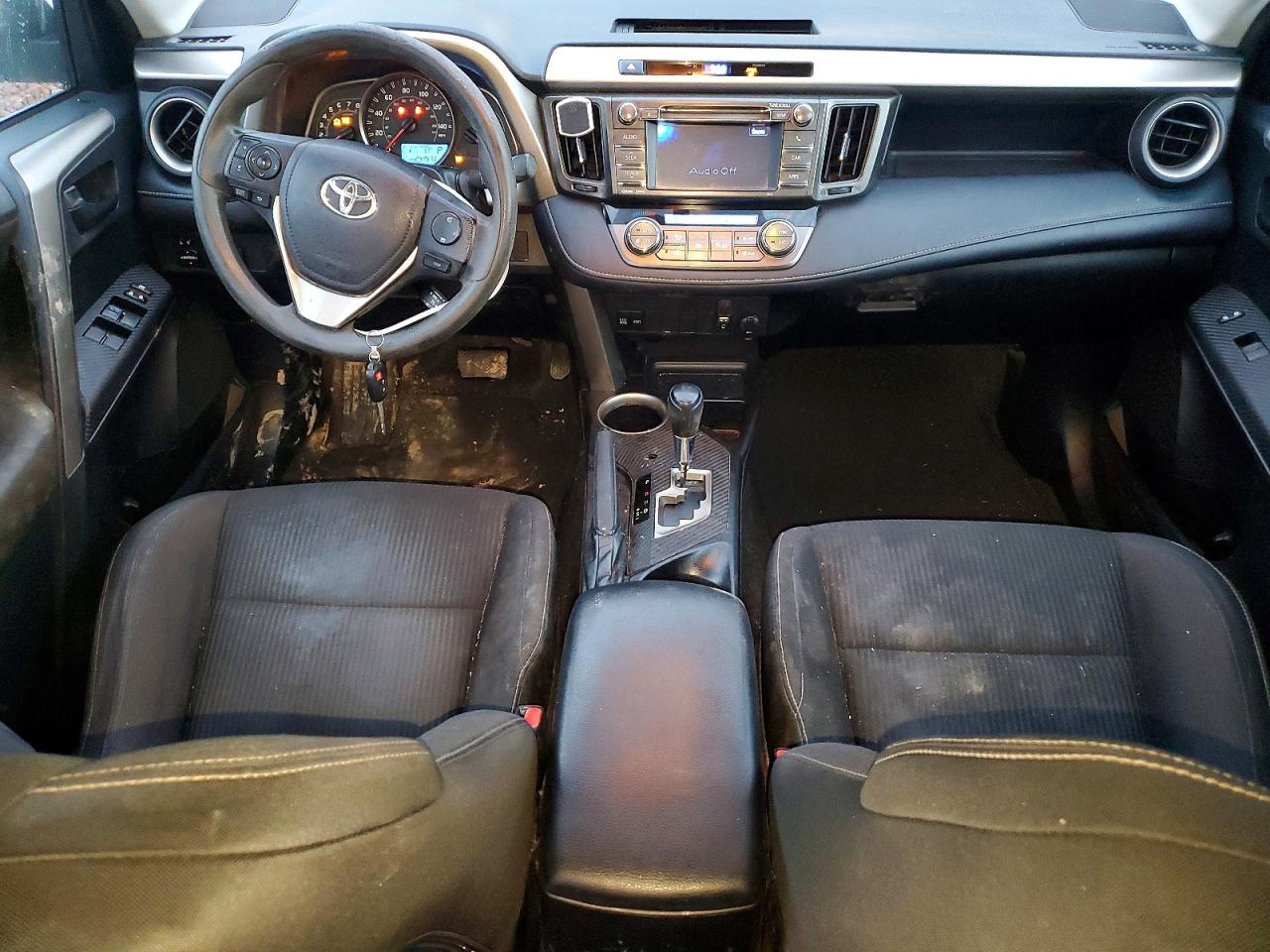 2013 TOYOTA RAV4 XLE photo 15