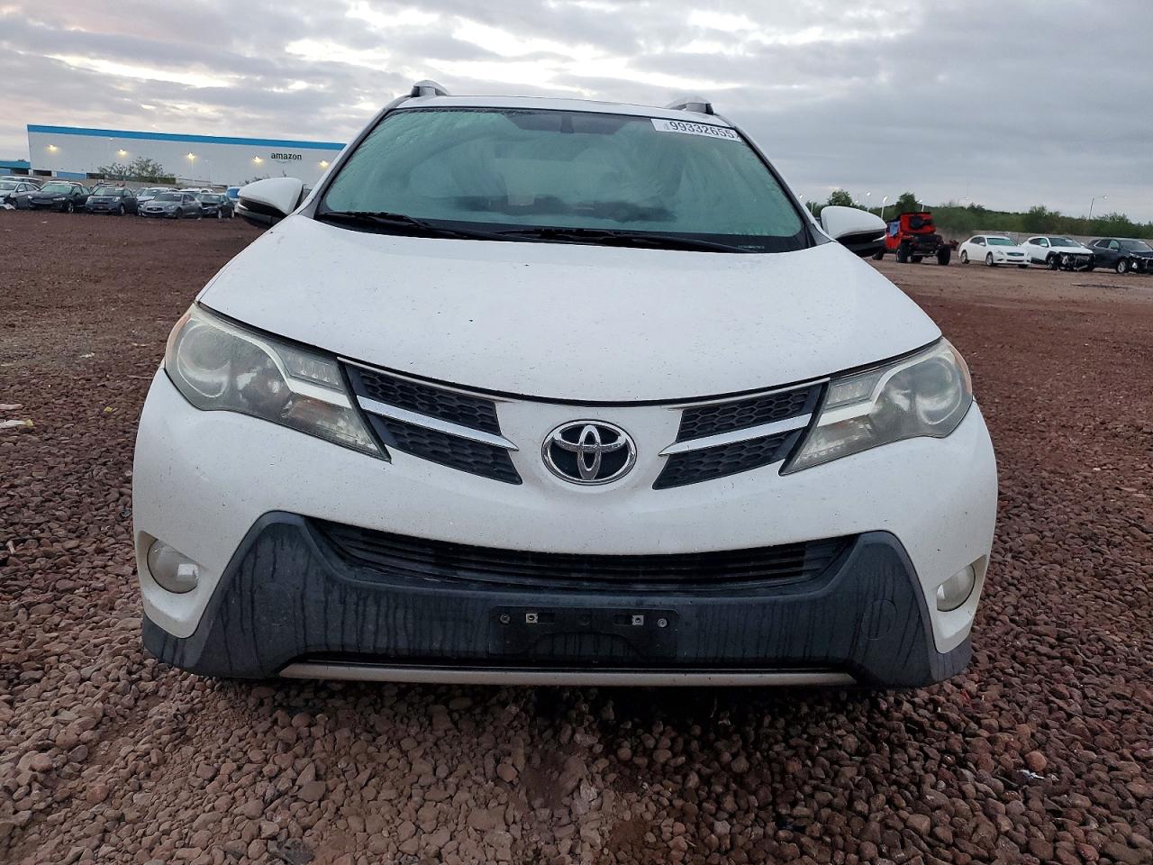 2013 TOYOTA RAV4 XLE photo 9