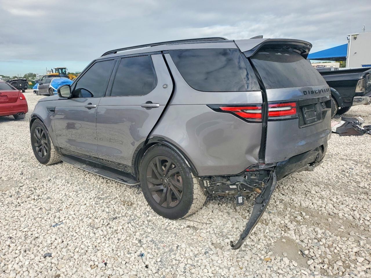 2020 LAND ROVER DISCOVERY LANDMARK photo 2