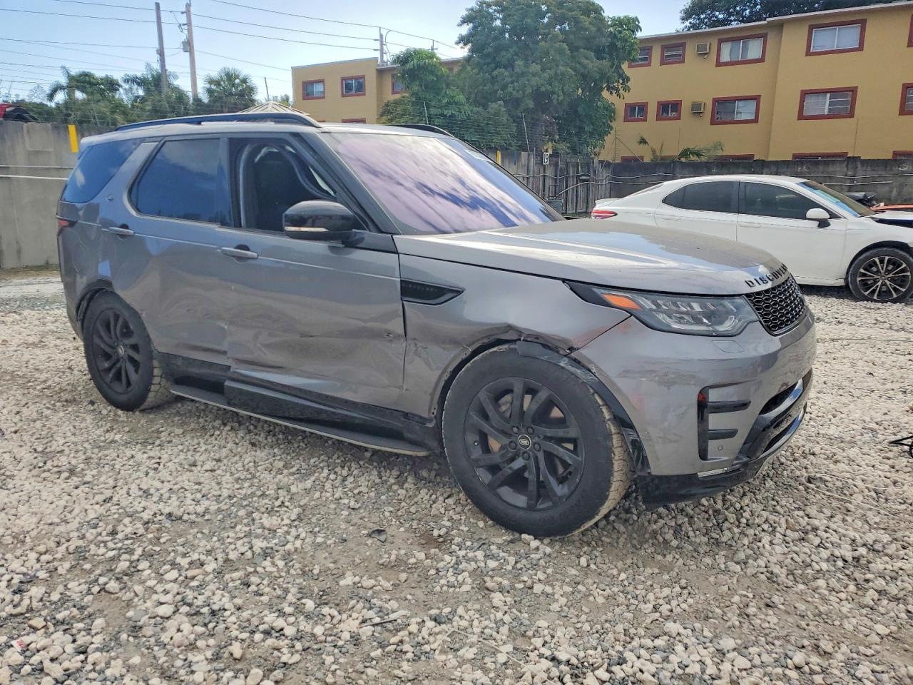 2020 LAND ROVER DISCOVERY LANDMARK photo 4