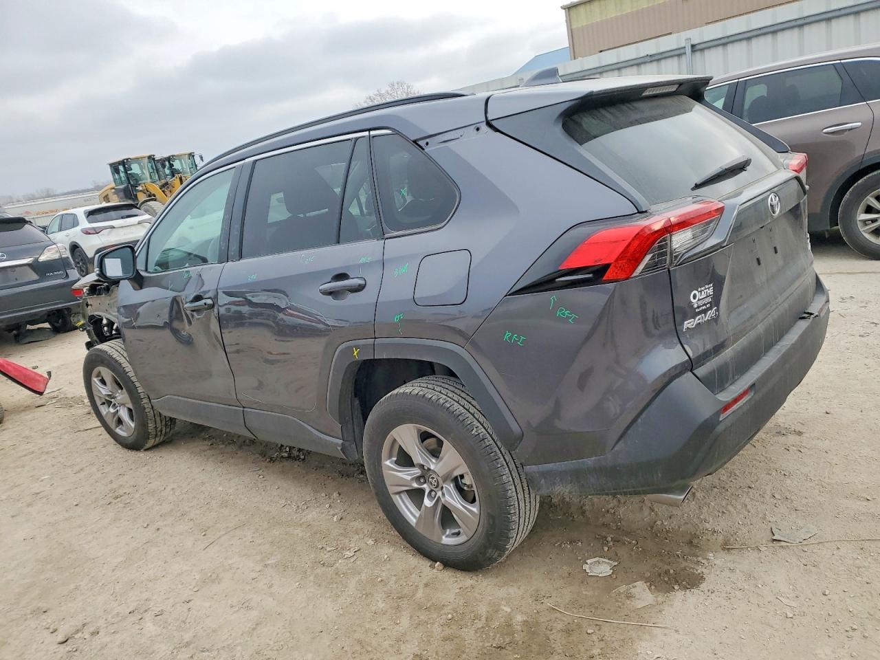 2025 TOYOTA RAV4 XLE photo 2