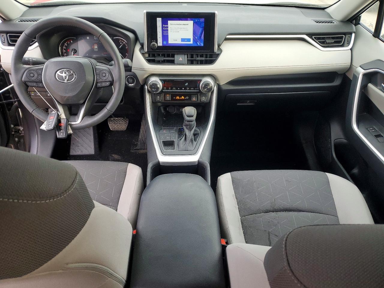 2025 TOYOTA RAV4 XLE photo 8
