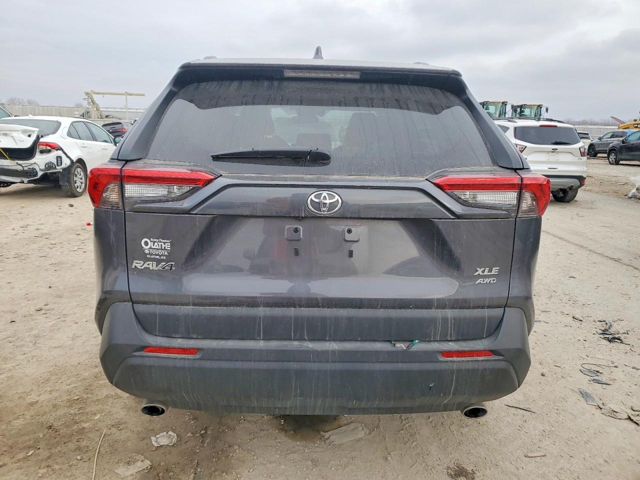 2025 TOYOTA RAV4 XLE photo 6