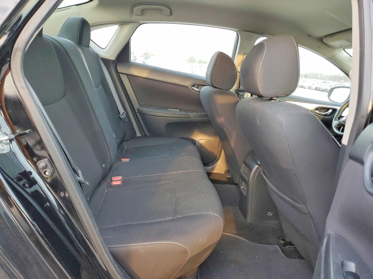 2019 NISSAN SENTRA S photo 10